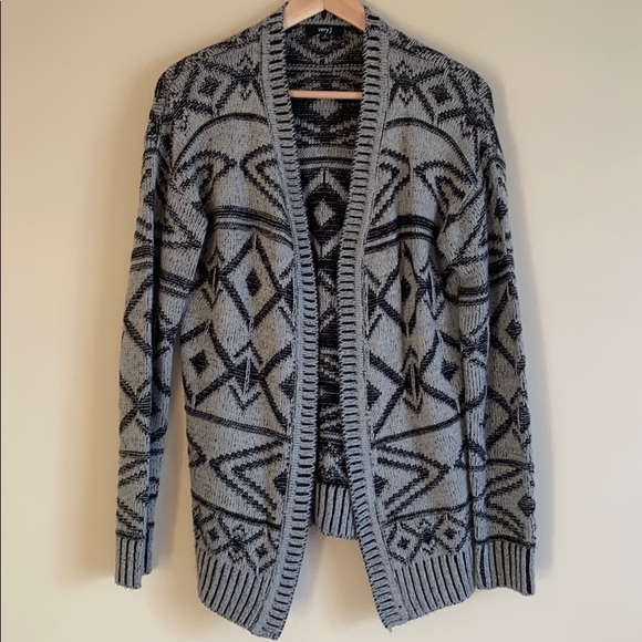 Geometric Print Cardigan - Picture 1 of 4
